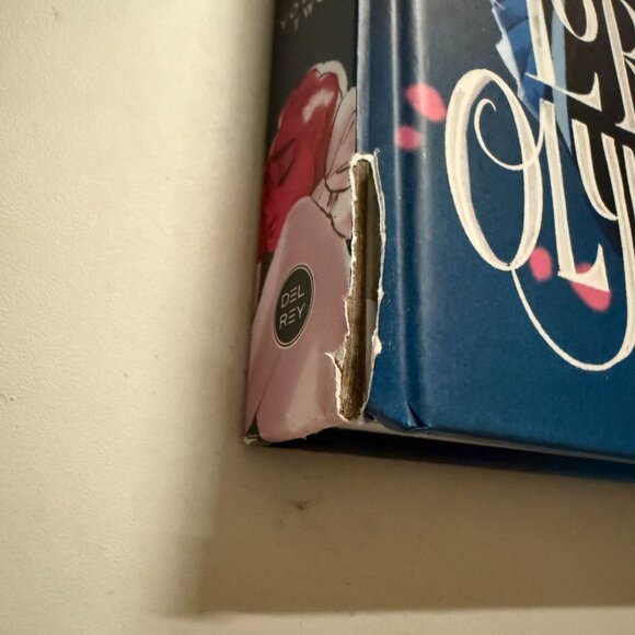 Lore Olympus: Volume Two by Rachel Smythe - Picture 4 of 10